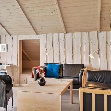 Nice In W/ Wifi And 2 Bedrooms Hovborg